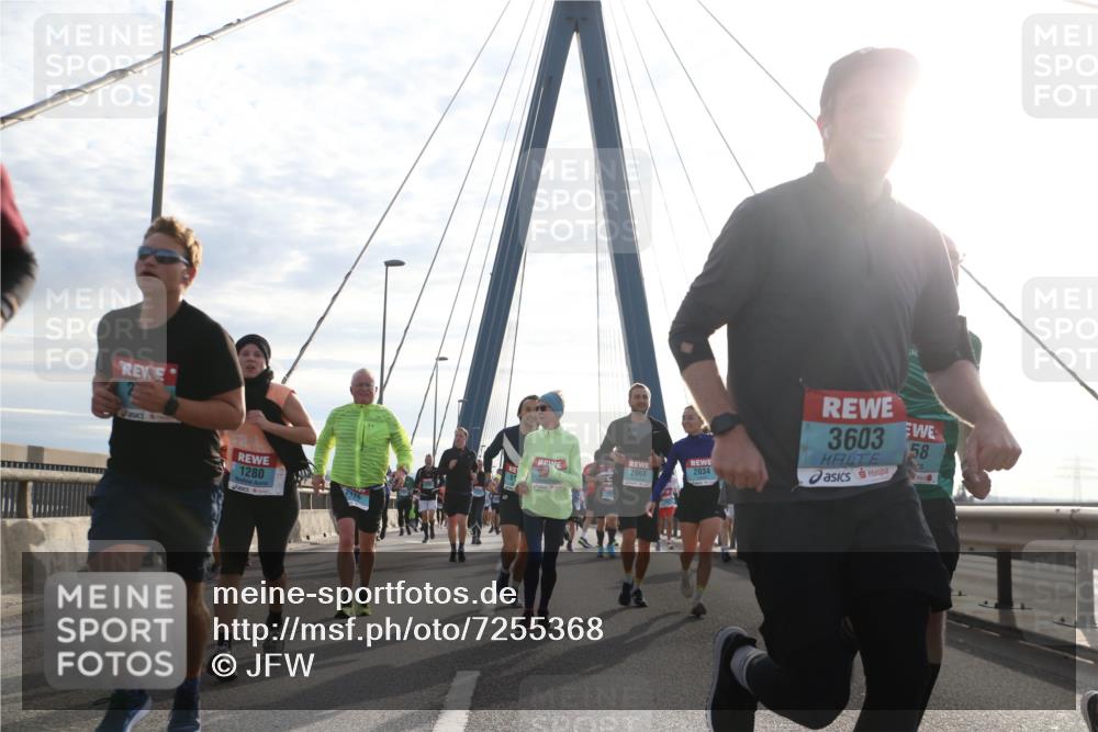 03.10.2024 - Köhlbrandbrückenlauf Jannik Wohlers http://msf.ph/oto/7255368 03.10.2024 09:28:11 Position 1 1280, 2034, 3603, 58, 2968 meine-sportfotos.de