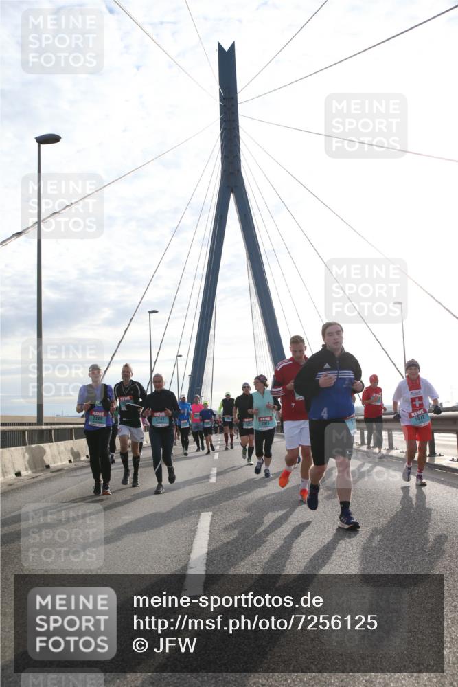 03.10.2024 - Köhlbrandbrückenlauf Jannik Wohlers http://msf.ph/oto/7256125 03.10.2024 09:28:17 Position 1  meine-sportfotos.de