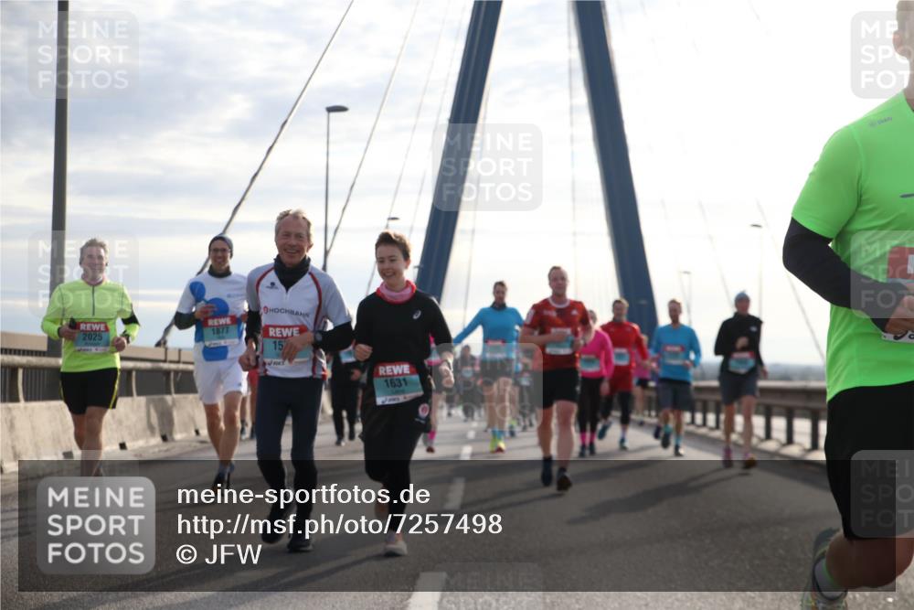 03.10.2024 - Köhlbrandbrückenlauf Jannik Wohlers http://msf.ph/oto/7257498 03.10.2024 09:28:32 Position 1 1877, 2025, 15, 1631 meine-sportfotos.de