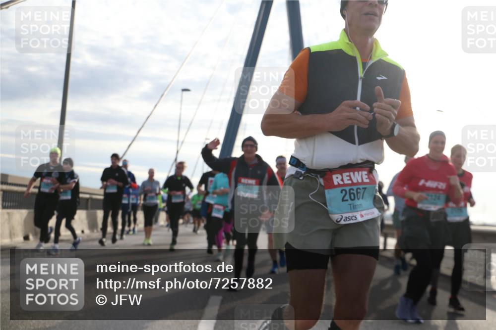 03.10.2024 - Köhlbrandbrückenlauf Jannik Wohlers http://msf.ph/oto/7257882 03.10.2024 09:28:41 Position 1 1642, 2667 meine-sportfotos.de