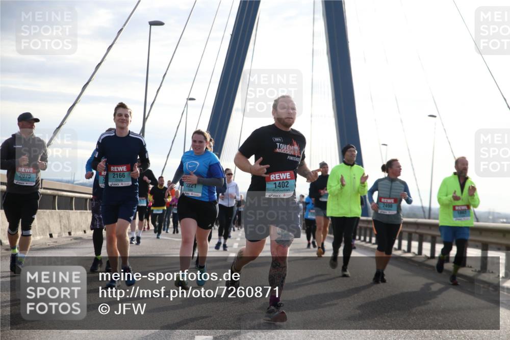 03.10.2024 - Köhlbrandbrückenlauf Jannik Wohlers http://msf.ph/oto/7260871 03.10.2024 09:28:57 Position 1 2075, 2166, 2221, 2014, 1402, 2498 meine-sportfotos.de