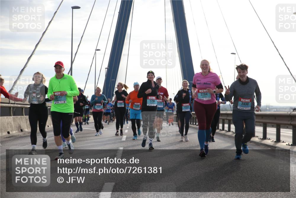 03.10.2024 - Köhlbrandbrückenlauf Jannik Wohlers http://msf.ph/oto/7261381 03.10.2024 09:29:08 Position 1 2567, 1796, 1291, 2479, 2114, 2195, 2354, 2284, 3430 meine-sportfotos.de