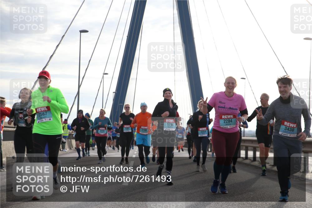 03.10.2024 - Köhlbrandbrückenlauf Jannik Wohlers http://msf.ph/oto/7261493 03.10.2024 09:29:09 Position 1 2567, 2284, 3430, 1796, 1291, 2195, 2114, 2354 meine-sportfotos.de