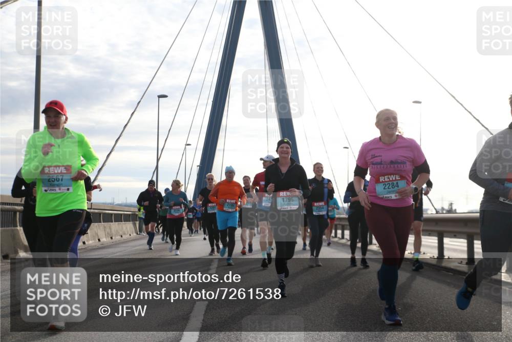 03.10.2024 - Köhlbrandbrückenlauf Jannik Wohlers http://msf.ph/oto/7261538 03.10.2024 09:29:10 Position 1 2567, 1796, 2195, 1291, 2114, 2354, 2284 meine-sportfotos.de