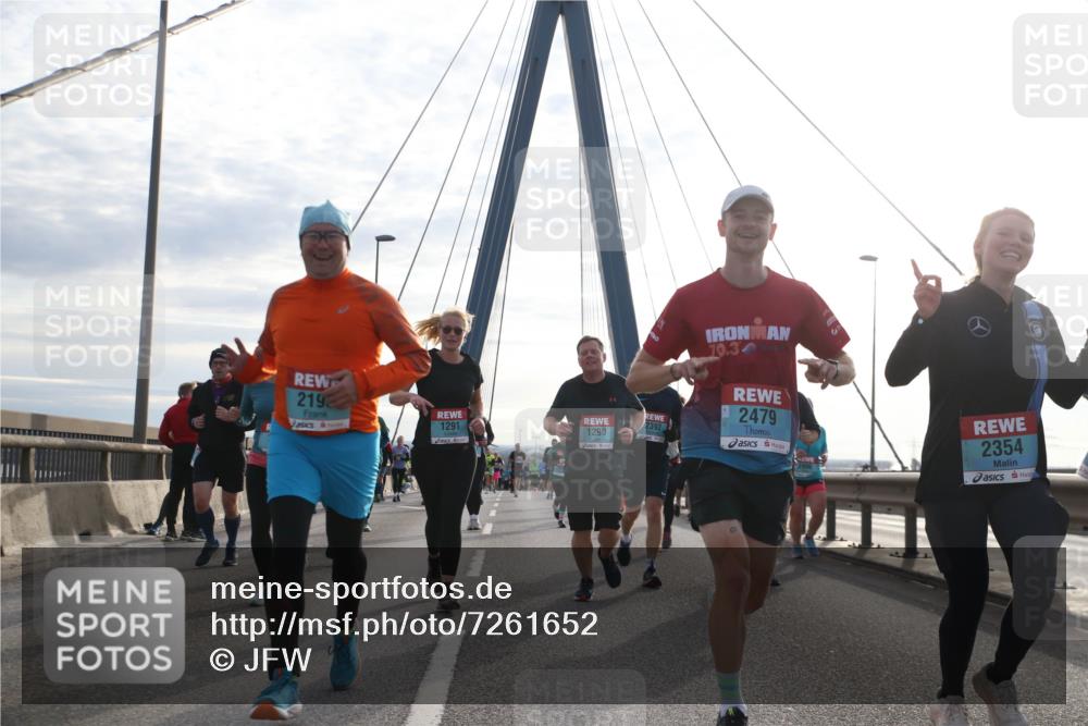 03.10.2024 - Köhlbrandbrückenlauf Jannik Wohlers http://msf.ph/oto/7261652 03.10.2024 09:29:12 Position 1 2193, 1291, 2392, 1290, 10, 3, 2479, 2354 meine-sportfotos.de