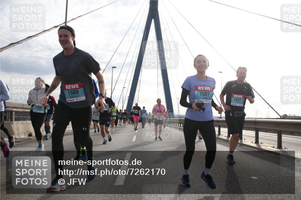 03.10.2024 - Köhlbrandbrückenlauf Jannik Wohlers http://msf.ph/oto/7262170 03.10.2024 09:29:24 Position 1 2609, 1508, 1507, 2947 meine-sportfotos.de