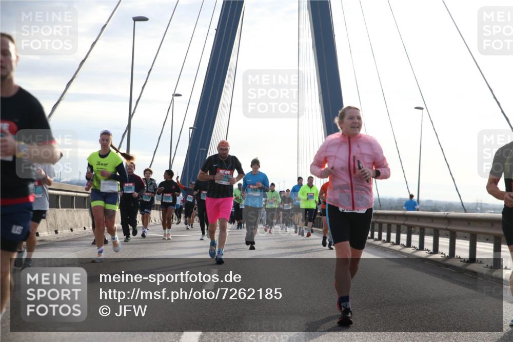 03.10.2024 - Köhlbrandbrückenlauf Jannik Wohlers http://msf.ph/oto/7262185 03.10.2024 09:29:25 Position 1 2248, 2796, 2797, 2264 meine-sportfotos.de