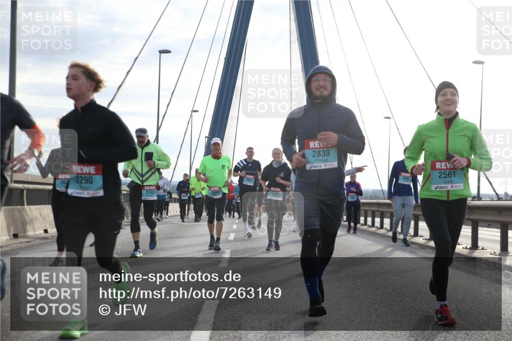 03.10.2024 - Köhlbrandbrückenlauf Jannik Wohlers http://msf.ph/oto/7263149 03.10.2024 09:29:36 Position 1 2963, 360, 2290, 2386, 2385, 2143, 2830, 1646, 2561 meine-sportfotos.de