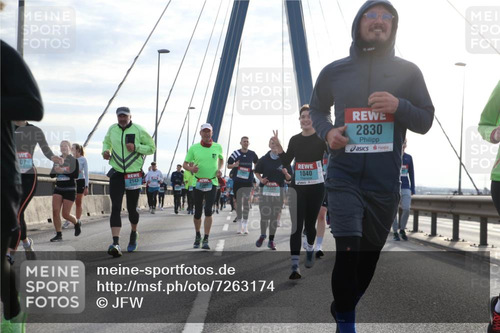 03.10.2024 - Köhlbrandbrückenlauf Jannik Wohlers http://msf.ph/oto/7263174 03.10.2024 09:29:36 Position 1 07, 2143, 2385, 2963, 1040, 2830, 2386 meine-sportfotos.de