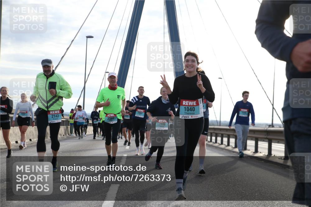 03.10.2024 - Köhlbrandbrückenlauf Jannik Wohlers http://msf.ph/oto/7263373 03.10.2024 09:29:37 Position 1 2963, 2143, 2385, 2052, 2386, 1040, 1646 meine-sportfotos.de