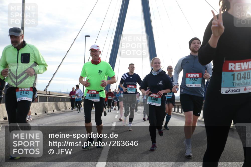 03.10.2024 - Köhlbrandbrückenlauf Jannik Wohlers http://msf.ph/oto/7263646 03.10.2024 09:29:38 Position 1 2143, 2385, 2963, 2386, 2387, 1040 meine-sportfotos.de