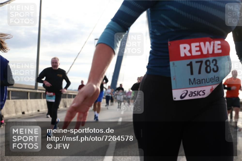 03.10.2024 - Köhlbrandbrückenlauf Jannik Wohlers http://msf.ph/oto/7264578 03.10.2024 09:30:04 Position 1 1783 meine-sportfotos.de