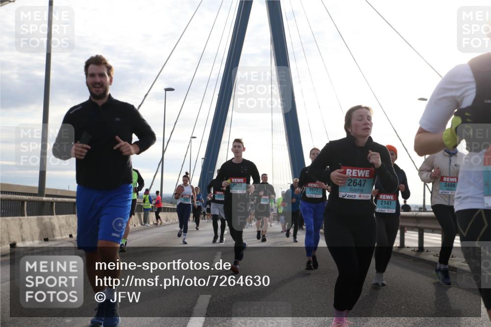 03.10.2024 - Köhlbrandbrückenlauf Jannik Wohlers http://msf.ph/oto/7264630 03.10.2024 09:30:07 Position 1 2647, 2638, 2572, 3474, 2141, 3486 meine-sportfotos.de