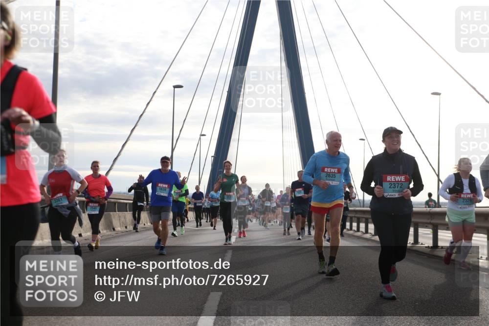 03.10.2024 - Köhlbrandbrückenlauf Jannik Wohlers http://msf.ph/oto/7265927 03.10.2024 09:30:27 Position 1 3361, 2545, 1639, 3239, 2635, 2372, 2329 meine-sportfotos.de