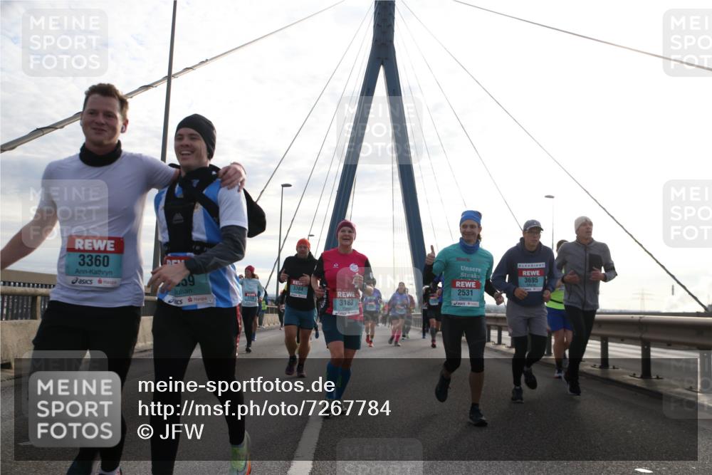 03.10.2024 - Köhlbrandbrückenlauf Jannik Wohlers http://msf.ph/oto/7267784 03.10.2024 09:30:43 Position 1 3360, 59, 3384, 2720, 3695, 2531, 3183 meine-sportfotos.de