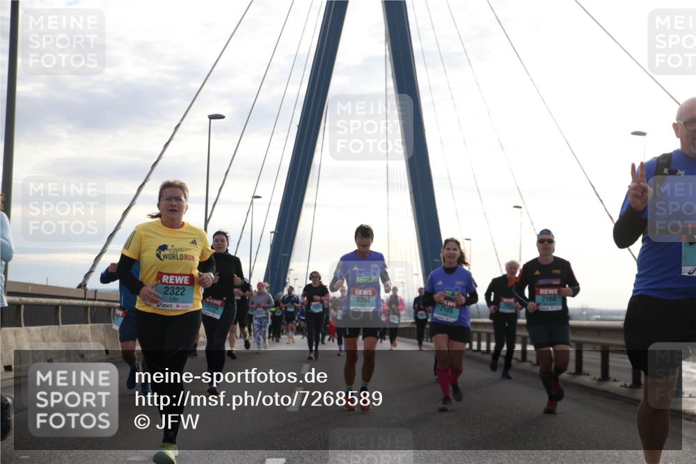 03.10.2024 - Köhlbrandbrückenlauf Jannik Wohlers http://msf.ph/oto/7268589 03.10.2024 09:30:45 Position 1 2322, 2770, 2160, 3394, 2199 meine-sportfotos.de