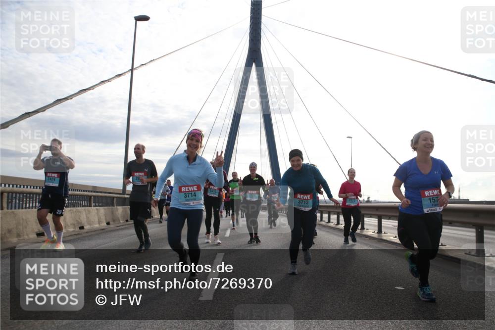 03.10.2024 - Köhlbrandbrückenlauf Jannik Wohlers http://msf.ph/oto/7269370 03.10.2024 09:30:56 Position 1 2424, 3714, 2515, 2120, 3713, 157 meine-sportfotos.de