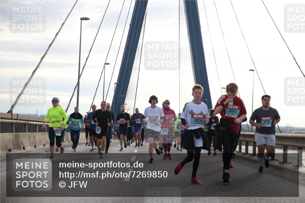 03.10.2024 - Köhlbrandbrückenlauf Jannik Wohlers http://msf.ph/oto/7269850 03.10.2024 09:31:09 Position 1 2888, 3188, 2337, 3014, 3057, 3738 meine-sportfotos.de