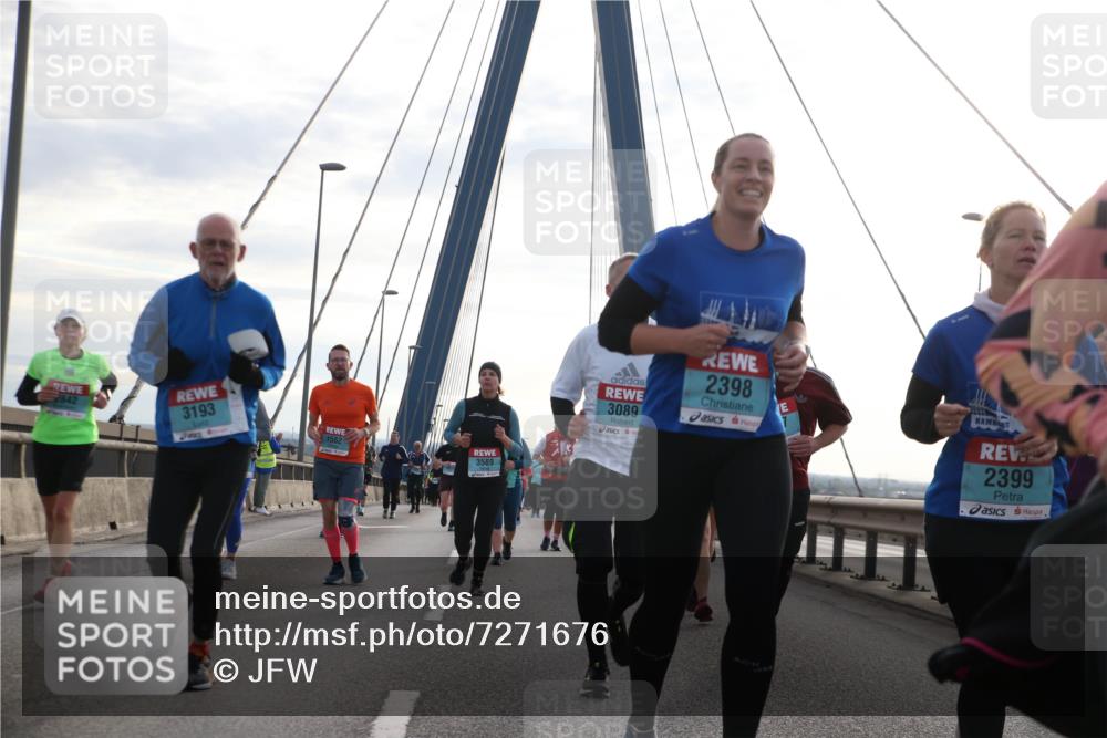 03.10.2024 - Köhlbrandbrückenlauf Jannik Wohlers http://msf.ph/oto/7271676 03.10.2024 09:31:21 Position 1 2842, 3193, 1562, 3589, 3089, 2398, 2399, 404 meine-sportfotos.de