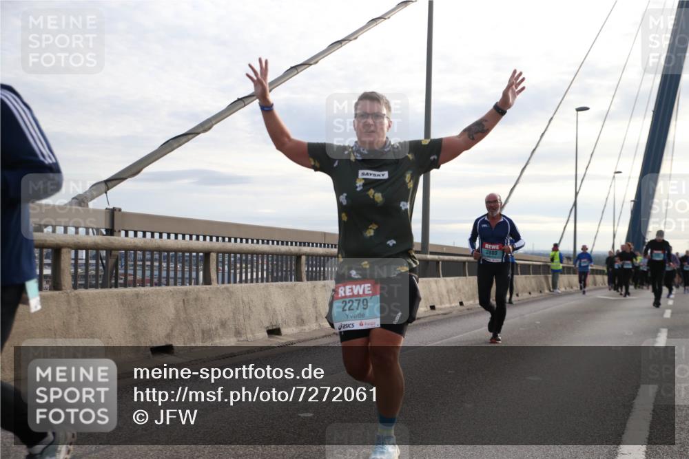 03.10.2024 - Köhlbrandbrückenlauf Jannik Wohlers http://msf.ph/oto/7272061 03.10.2024 09:31:33 Position 1 2279, 2800 meine-sportfotos.de
