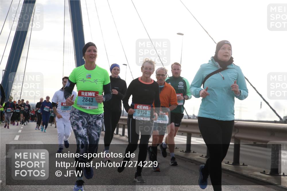 03.10.2024 - Köhlbrandbrückenlauf Jannik Wohlers http://msf.ph/oto/7274229 03.10.2024 09:31:36 Position 1 3766, 3681, 2843, 3153, 991 meine-sportfotos.de