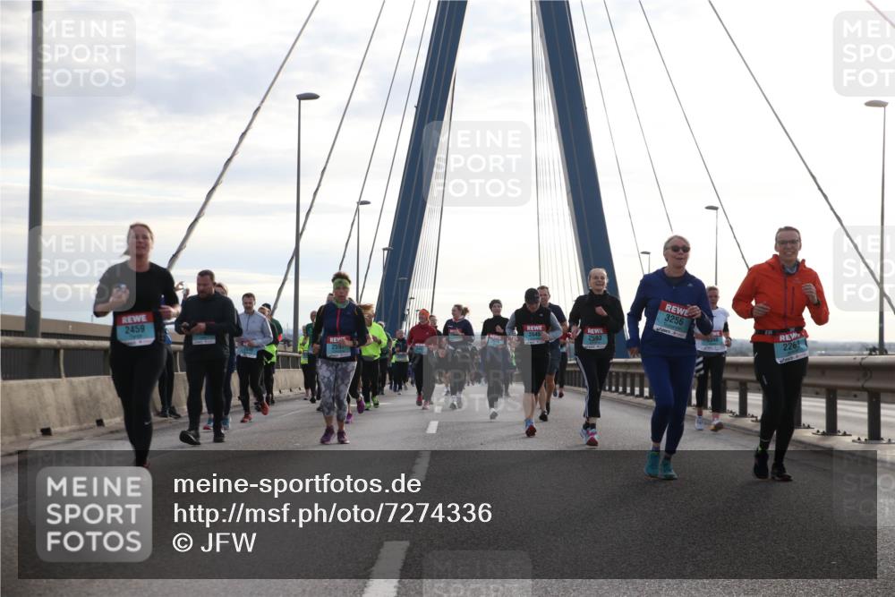 03.10.2024 - Köhlbrandbrückenlauf Jannik Wohlers http://msf.ph/oto/7274336 03.10.2024 09:31:41 Position 1 2459, 3256, 2269, 2593 meine-sportfotos.de