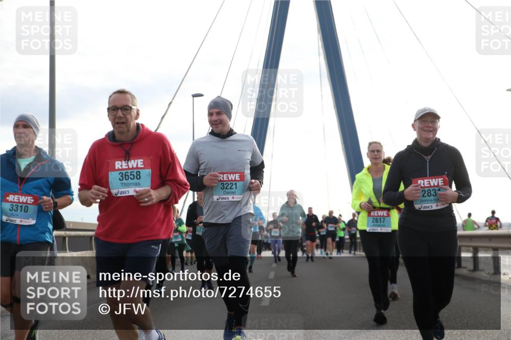 03.10.2024 - Köhlbrandbrückenlauf Jannik Wohlers http://msf.ph/oto/7274655 03.10.2024 09:31:52 Position 1 3310, 3658, 3221, 2617, 283 meine-sportfotos.de