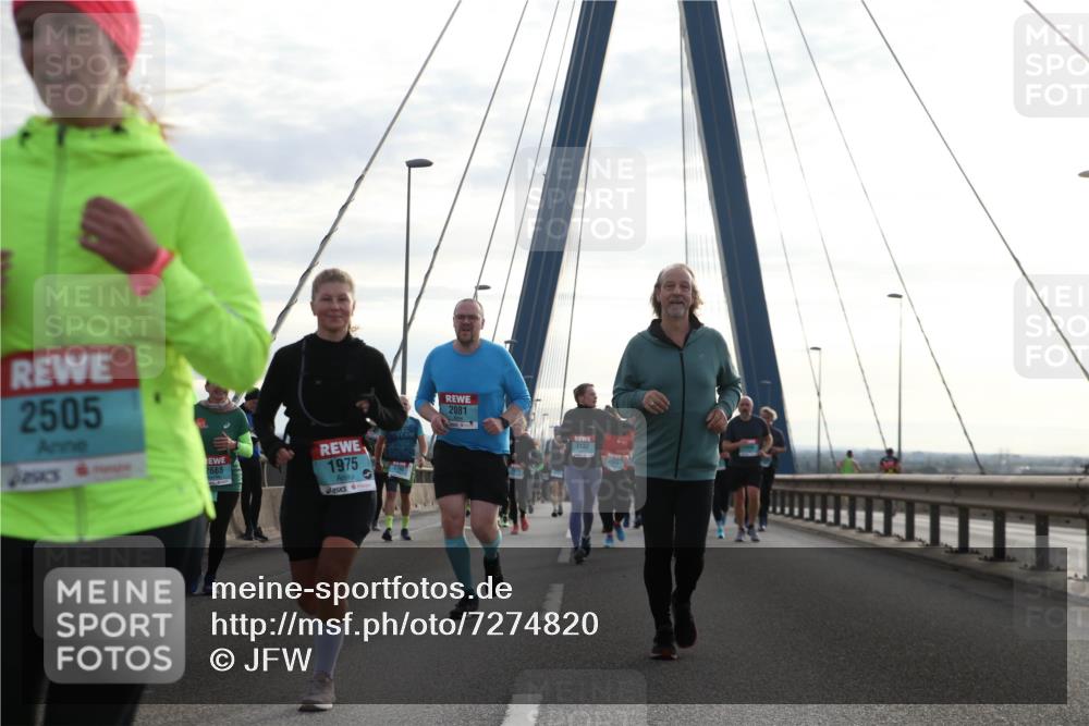 03.10.2024 - Köhlbrandbrückenlauf Jannik Wohlers http://msf.ph/oto/7274820 03.10.2024 09:31:55 Position 1 2505, 2668, 1975, 2081, 3132 meine-sportfotos.de