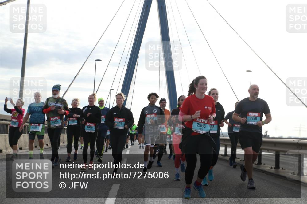 03.10.2024 - Köhlbrandbrückenlauf Jannik Wohlers http://msf.ph/oto/7275006 03.10.2024 09:32:02 Position 1 2396, 2780, 2065, 2305, 3331, 3332, 1979, 2990, 2563, 33, 2336, 3219 meine-sportfotos.de