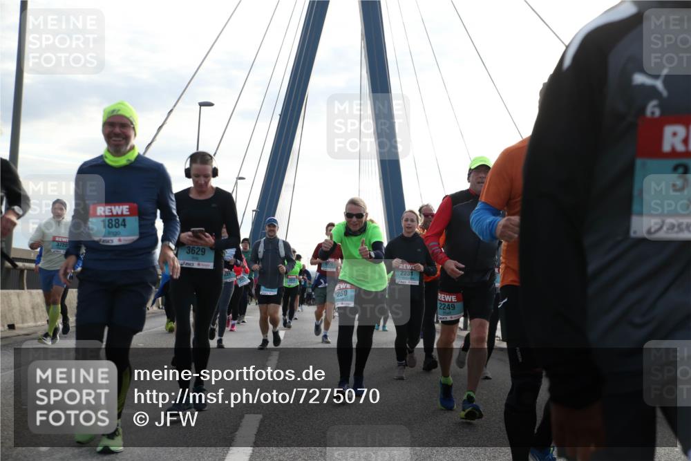 03.10.2024 - Köhlbrandbrückenlauf Jannik Wohlers http://msf.ph/oto/7275070 03.10.2024 09:32:04 Position 1 1884, 3720, 3629, 1328, 2231, 250, 2249, 6, 3 meine-sportfotos.de