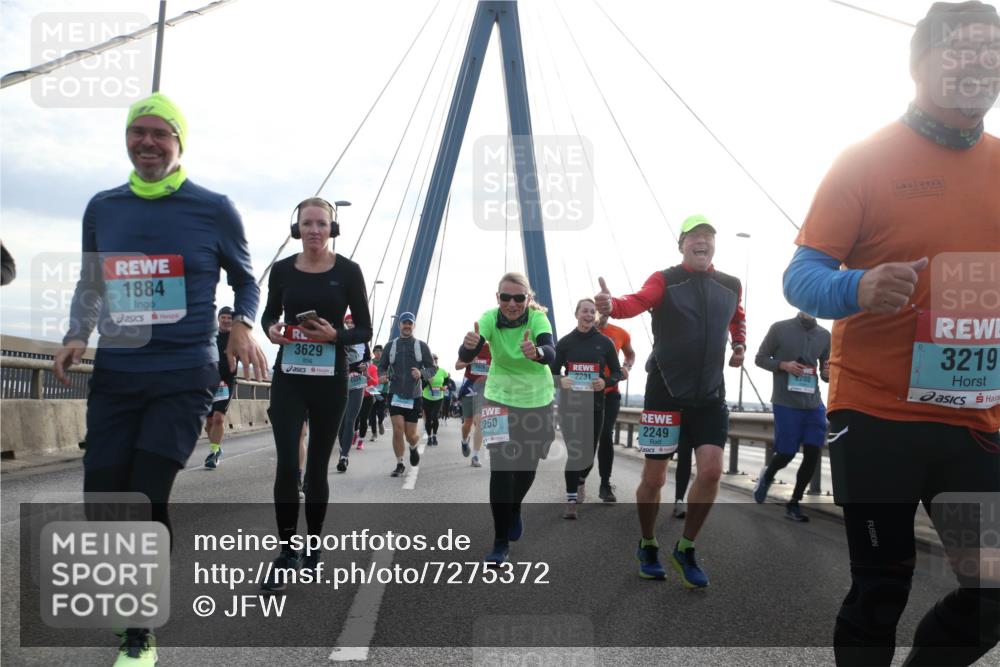 03.10.2024 - Köhlbrandbrückenlauf Jannik Wohlers http://msf.ph/oto/7275372 03.10.2024 09:32:05 Position 1 1884, 3629, 250, 2231, 2249, 96, 3219 meine-sportfotos.de