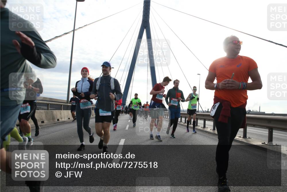 03.10.2024 - Köhlbrandbrückenlauf Jannik Wohlers http://msf.ph/oto/7275518 03.10.2024 09:32:07 Position 1 3340, 1031, 1328, 1366 meine-sportfotos.de