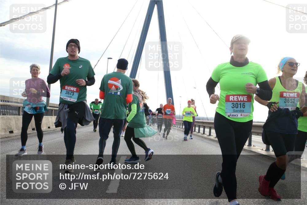 03.10.2024 - Köhlbrandbrückenlauf Jannik Wohlers http://msf.ph/oto/7275624 03.10.2024 09:32:10 Position 1 307, 3673, 3016, 3652 meine-sportfotos.de