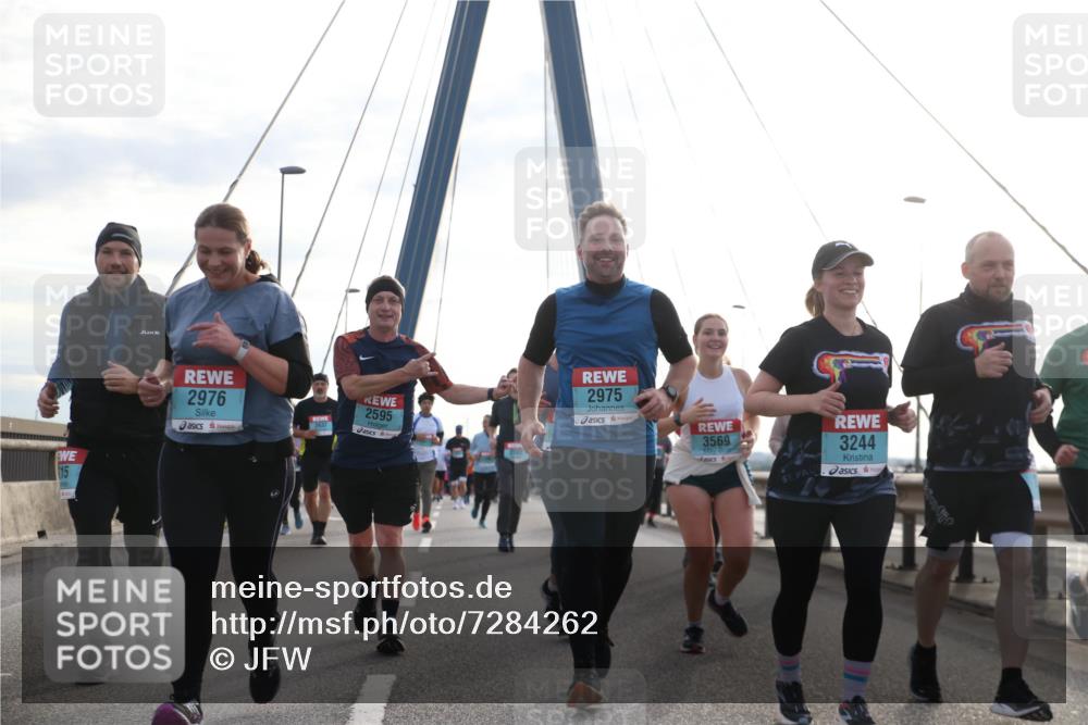 03.10.2024 - Köhlbrandbrückenlauf Jannik Wohlers http://msf.ph/oto/7284262 03.10.2024 09:32:24 Position 1 15, 2976, 2637, 2595, 2975, 3569, 3244 meine-sportfotos.de