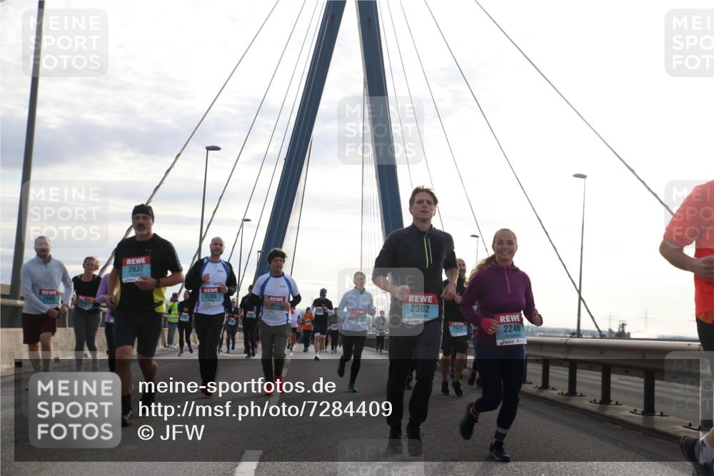 03.10.2024 - Köhlbrandbrückenlauf Jannik Wohlers http://msf.ph/oto/7284409 03.10.2024 09:32:28 Position 1 3068, 2637, 2785, 2672, 2302, 2922, 2246 meine-sportfotos.de