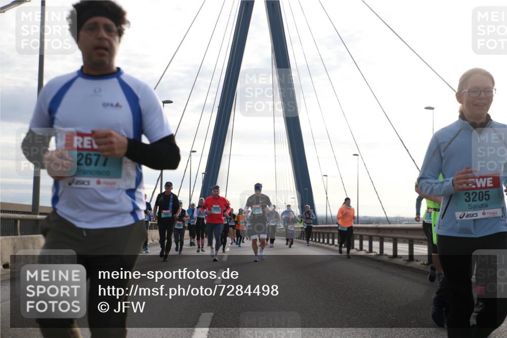 03.10.2024 - Köhlbrandbrückenlauf Jannik Wohlers http://msf.ph/oto/7284498 03.10.2024 09:32:31 Position 1 2677, 2481, 3274, 3205 meine-sportfotos.de