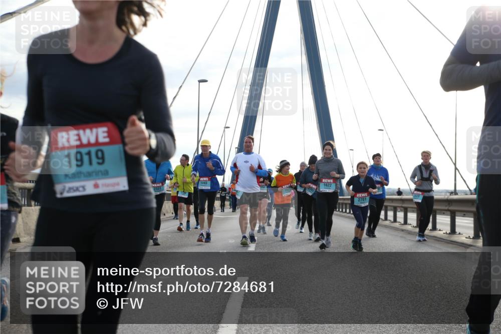 03.10.2024 - Köhlbrandbrückenlauf Jannik Wohlers http://msf.ph/oto/7284681 03.10.2024 09:32:38 Position 1 1919, 2331, 1445, 1622, 2761 meine-sportfotos.de