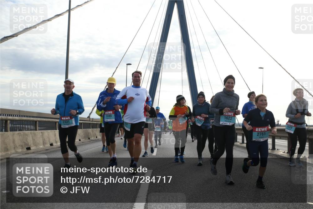 03.10.2024 - Köhlbrandbrückenlauf Jannik Wohlers http://msf.ph/oto/7284717 03.10.2024 09:32:40 Position 1 2331, 1445, 2774, 2762, 1622, 2761, 2520 meine-sportfotos.de