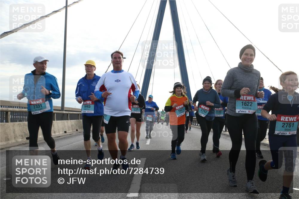 03.10.2024 - Köhlbrandbrückenlauf Jannik Wohlers http://msf.ph/oto/7284739 03.10.2024 09:32:40 Position 1 2331, 1445, 2254, 2774, 1621, 2762, 3545, 1622, 277, 2761 meine-sportfotos.de