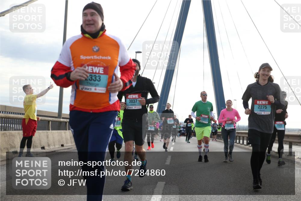 03.10.2024 - Köhlbrandbrückenlauf Jannik Wohlers http://msf.ph/oto/7284860 03.10.2024 09:32:51 Position 1 333, 3037, 1501, 3425, 3251, 3062, 2275, 2523 meine-sportfotos.de