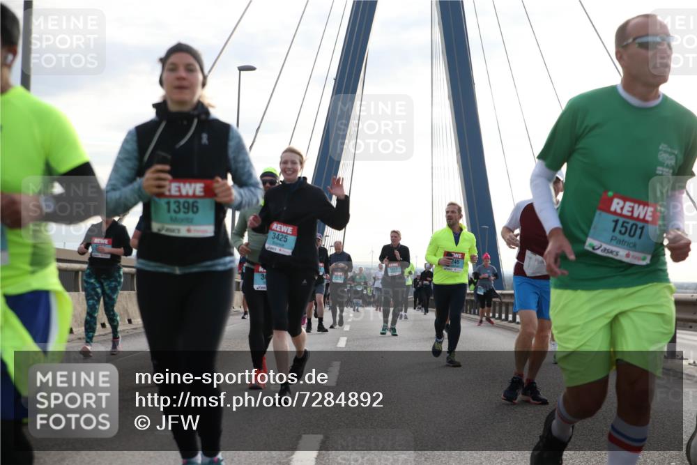 03.10.2024 - Köhlbrandbrückenlauf Jannik Wohlers http://msf.ph/oto/7284892 03.10.2024 09:32:53 Position 1 1396, 3425, 246, 1312, 1501 meine-sportfotos.de