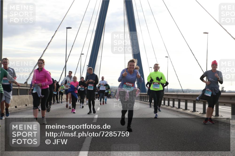 03.10.2024 - Köhlbrandbrückenlauf Jannik Wohlers http://msf.ph/oto/7285759 03.10.2024 09:33:01 Position 1 2937, 2914, 3323, 2274, 2783 meine-sportfotos.de
