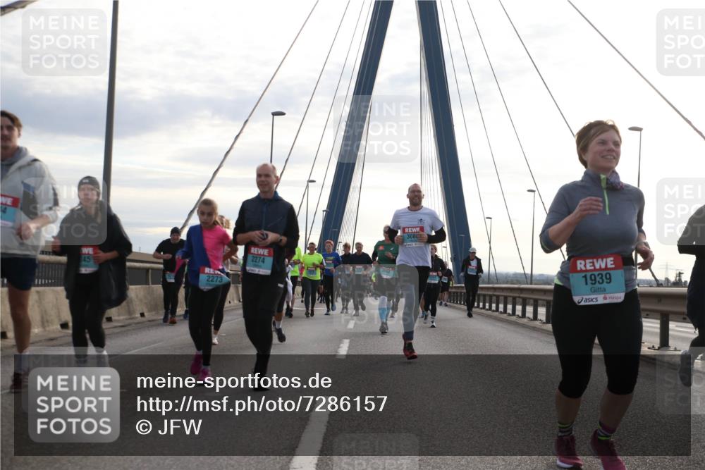 03.10.2024 - Köhlbrandbrückenlauf Jannik Wohlers http://msf.ph/oto/7286157 03.10.2024 09:33:06 Position 1 14, 45, 2273, 2274, 226, 3080, 1939 meine-sportfotos.de
