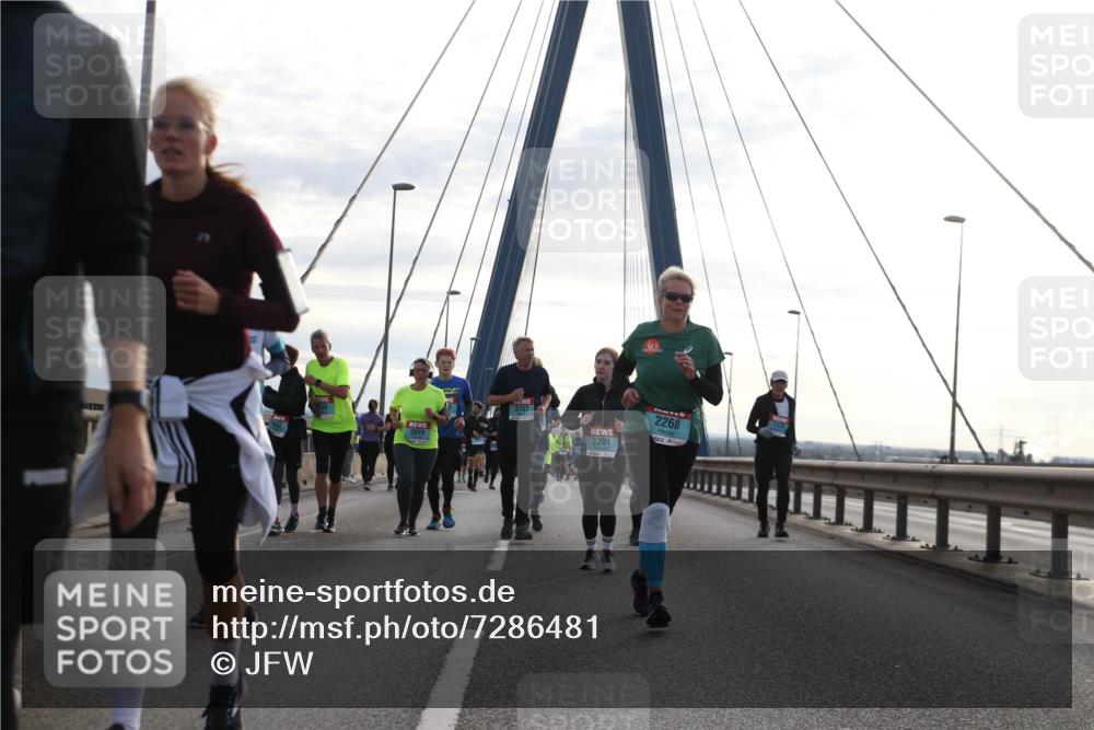 03.10.2024 - Köhlbrandbrückenlauf Jannik Wohlers http://msf.ph/oto/7286481 03.10.2024 09:33:09 Position 1 3707, 2619, 2260, 2201 meine-sportfotos.de