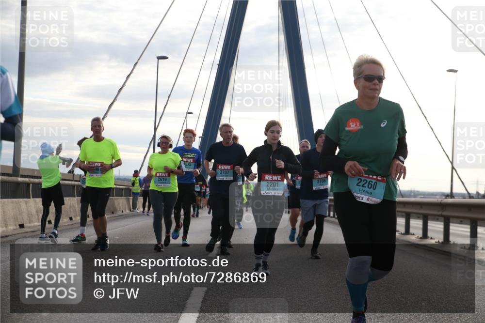 03.10.2024 - Köhlbrandbrückenlauf Jannik Wohlers http://msf.ph/oto/7286869 03.10.2024 09:33:10 Position 1 1275, 46, 3707, 2619, 3706, 2201, 2260 meine-sportfotos.de