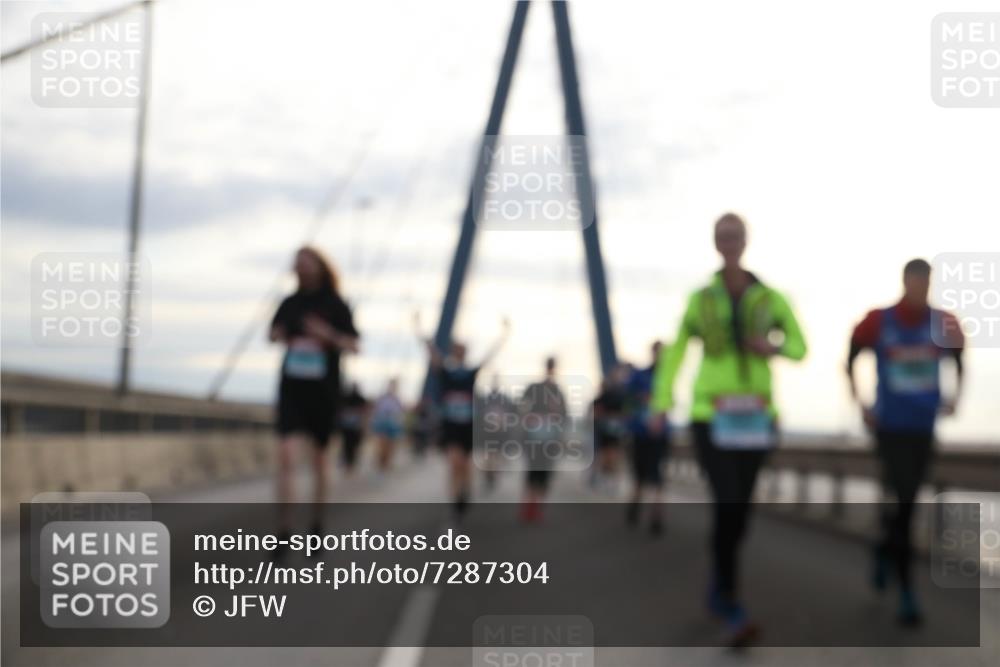 03.10.2024 - Köhlbrandbrückenlauf Jannik Wohlers http://msf.ph/oto/7287304 03.10.2024 09:33:24 Position 1  meine-sportfotos.de
