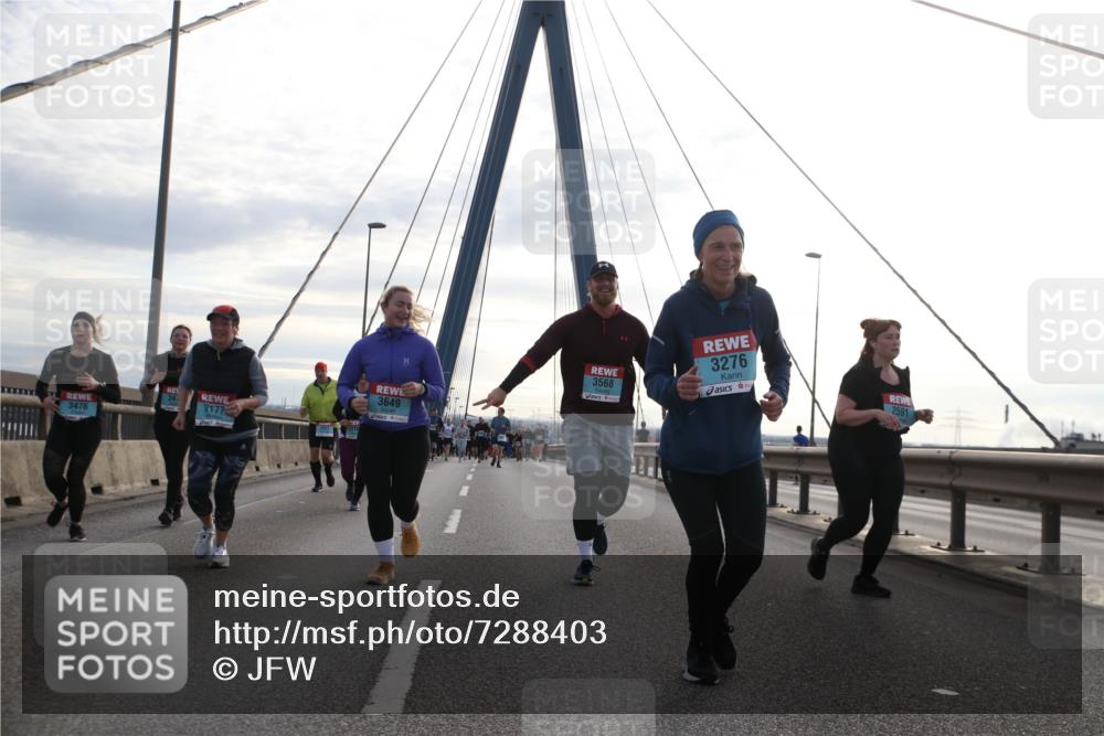 03.10.2024 - Köhlbrandbrückenlauf Jannik Wohlers http://msf.ph/oto/7288403 03.10.2024 09:33:34 Position 1 3568, 3276, 3649, 34, 2177, 3476, 2591 meine-sportfotos.de