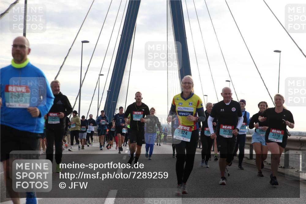 03.10.2024 - Köhlbrandbrückenlauf Jannik Wohlers http://msf.ph/oto/7289259 03.10.2024 09:33:53 Position 1 2587, 3567, 2345, 2824, 3675, 3080, 3319 meine-sportfotos.de