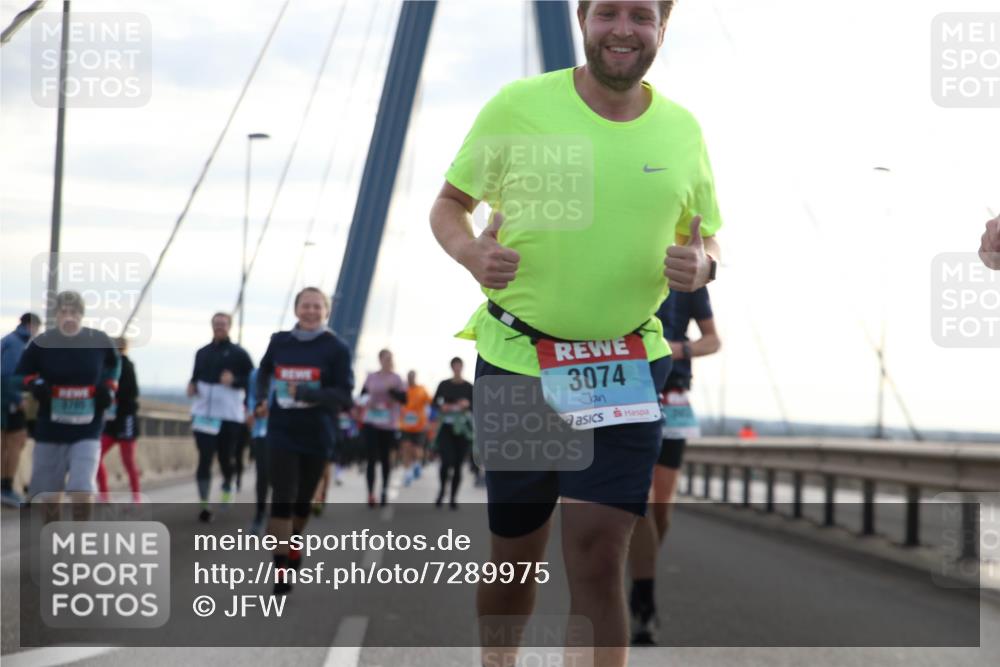 03.10.2024 - Köhlbrandbrückenlauf Jannik Wohlers http://msf.ph/oto/7289975 03.10.2024 09:34:00 Position 1 3074 meine-sportfotos.de