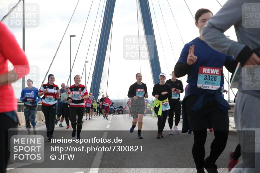 03.10.2024 - Köhlbrandbrückenlauf Jannik Wohlers http://msf.ph/oto/7300821 03.10.2024 09:35:14 Position 1 3427, 3432, 3657, 3191, 3328, 3201 meine-sportfotos.de